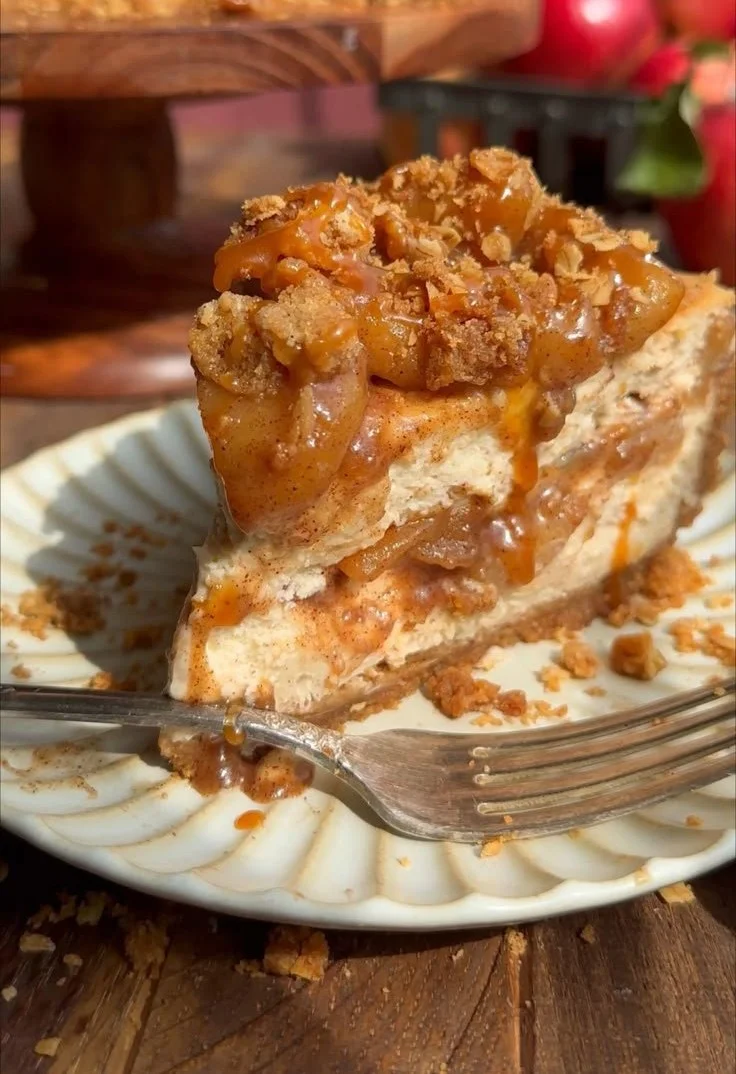 Salted Caramel Apple Pie Cheesecake