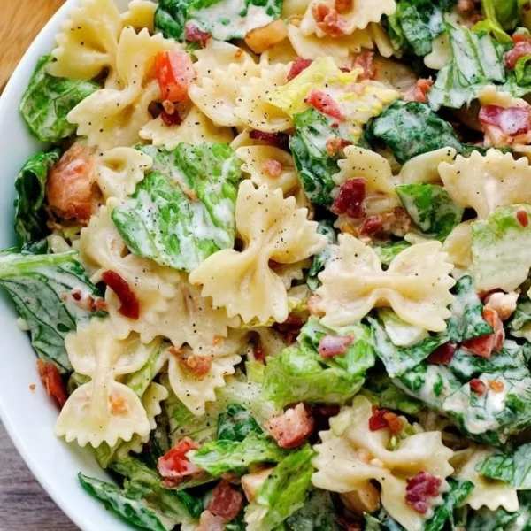 Delicious BLT Pasta Salad with bacon, lettuce, and tomatoes